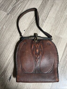 Antique/vintage  leather purse/clutch